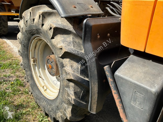 جرار زراعي JCB Fastrack 155-65