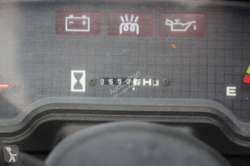Сільськогосподарський трактор Kubota B52