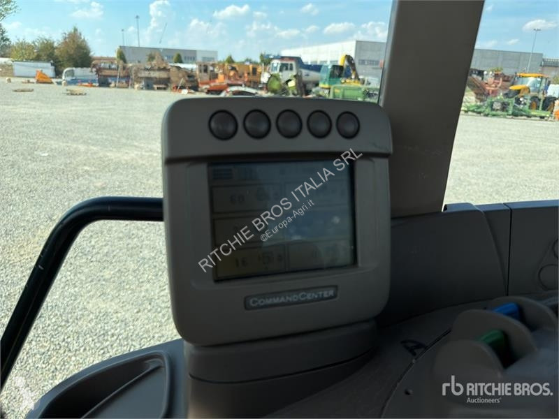 Tractor John Deere 6930 4WD Tractor