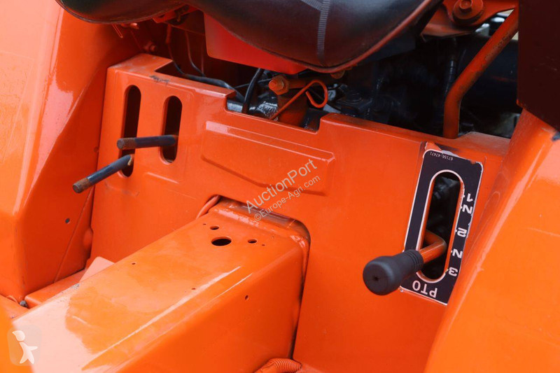 Tractor agrícola Kubota B1-15 Bulltra