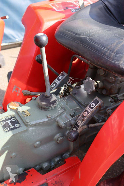 Tractor agrícola Yanmar YM1602