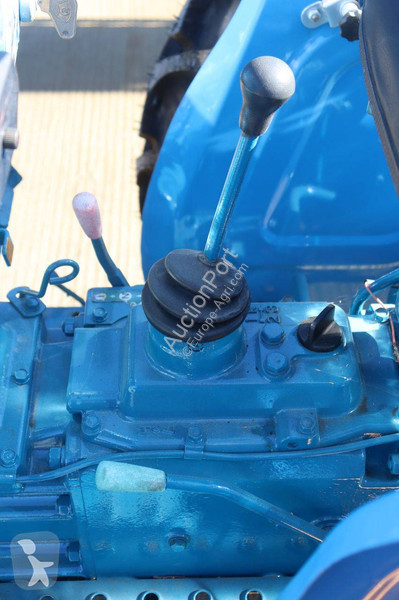Tractor agrícola Hinomoto E18