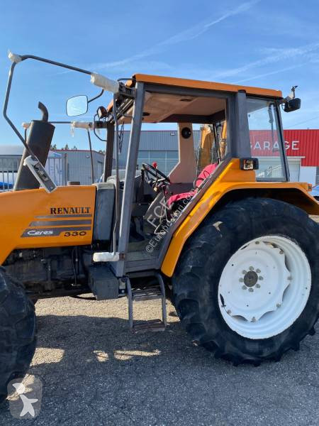 Tractor Renault 330  endommagé