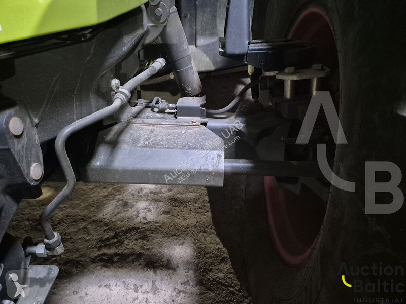 Trattore Claas Arion 650