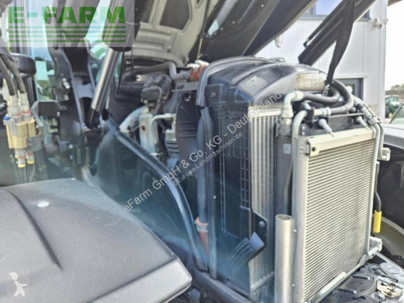 Tracteur agricole Valtra  n 175 active