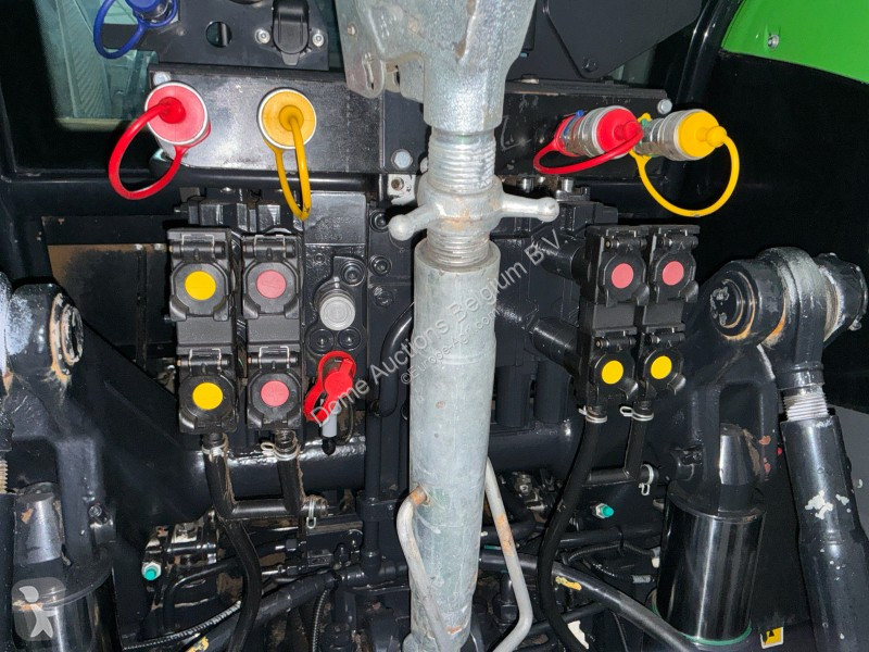 Tracteur agricole Deutz-Fahr Agrotron 6165...