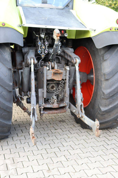 Zemědělský traktor Claas Axion 810