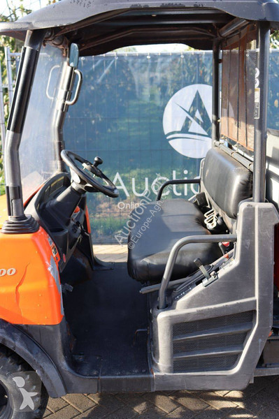 Zemědělský traktor Kubota RTV900