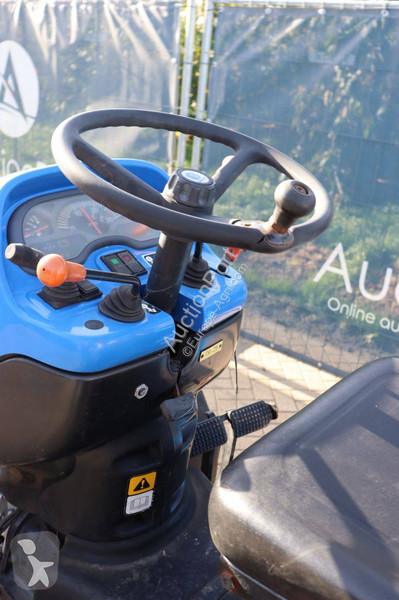 Zemědělský traktor New Holland TC40D