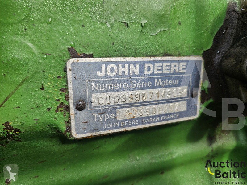 Zemědělský traktor John Deere 3640