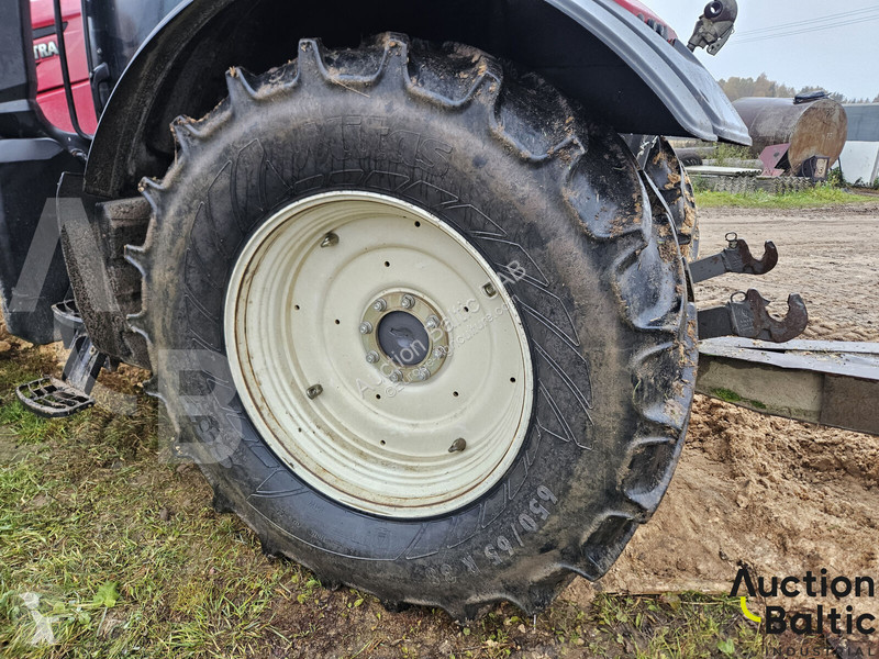 Tractor Valtra T 174 E