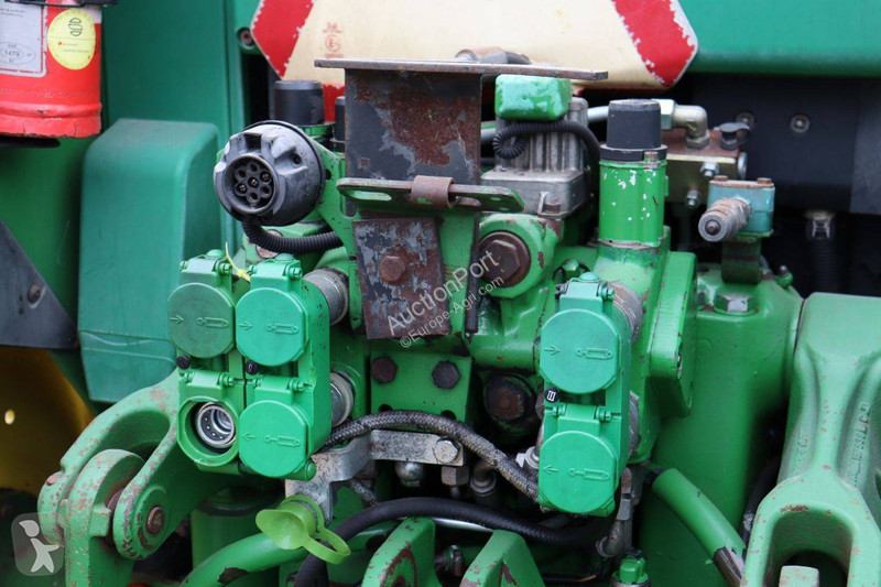 Tractor John Deere 6120