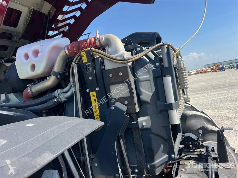 Tractor  X8.680 VT Drive
