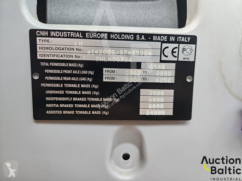 Трактор New Holland TD 5.105