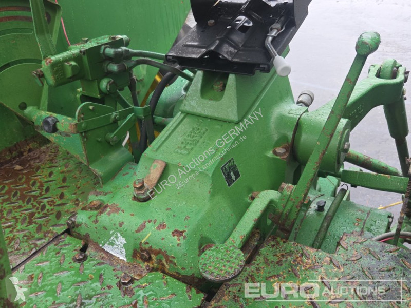 Сільськогосподарський трактор John Deere 3130