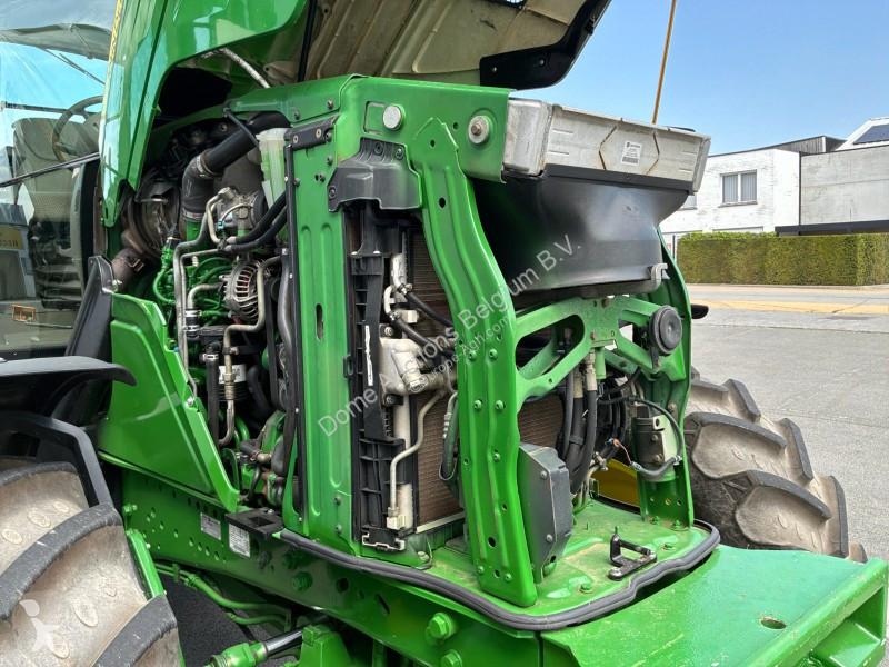 Lantbrukstraktor John Deere 6130R
