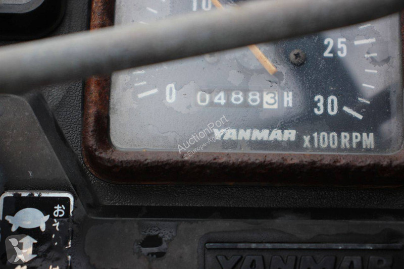 Сільськогосподарський трактор Yanmar F16D