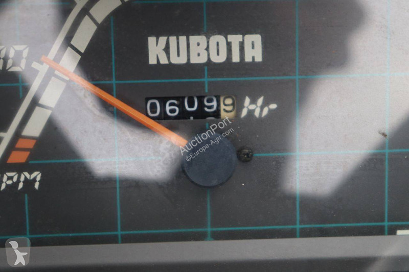 Сільськогосподарський трактор Kubota B1-14 Bulltra