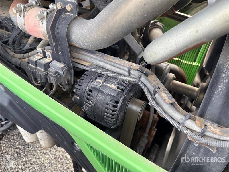 Сільськогосподарський трактор  L730 4WD Tractor