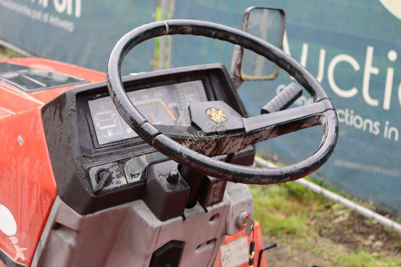 Mitsubishi MT15D tractor
