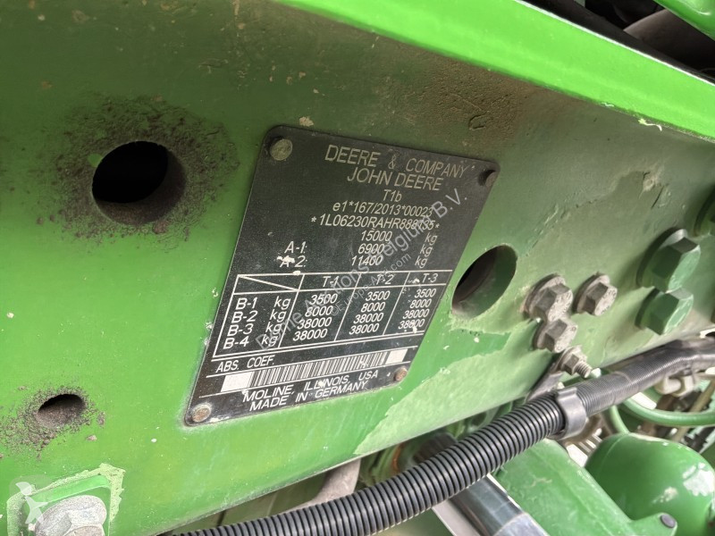 Ciągnik John Deere 6230R