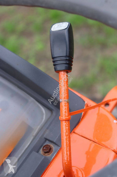 Tractor agrícola Kubota B1-15 Bulltra