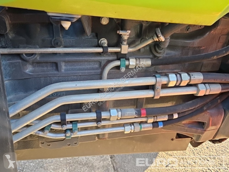 Tracteur agricole Claas Axion 810 CMATIC