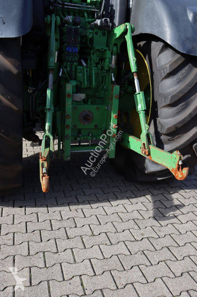 Zemědělský traktor John Deere 6195R