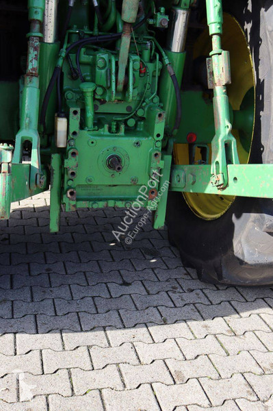 Zemědělský traktor John Deere 6170 R