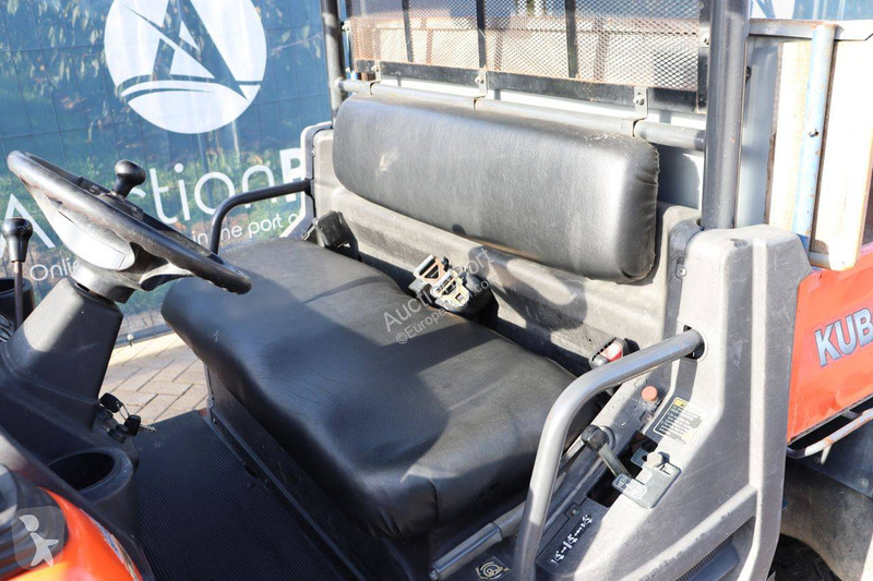 Zemědělský traktor Kubota RTV900
