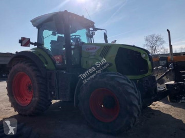Tracteur agricole Claas