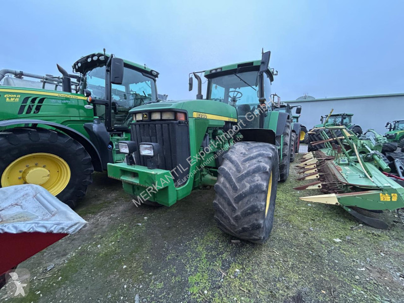 Landbrugstraktor John Deere 8200