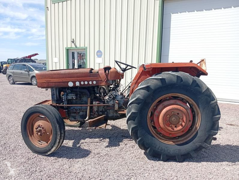 Lantbrukstraktor Massey Ferguson  158