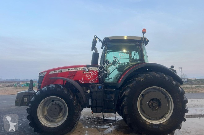 Tractor Massey Ferguson 8740 VT