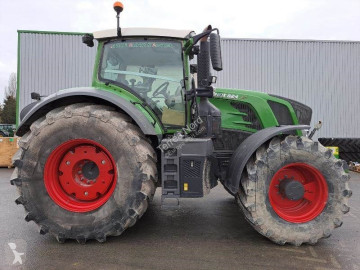 Tracteur agricole Fendt 824
