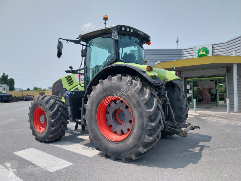 Tracteur agricole Claas