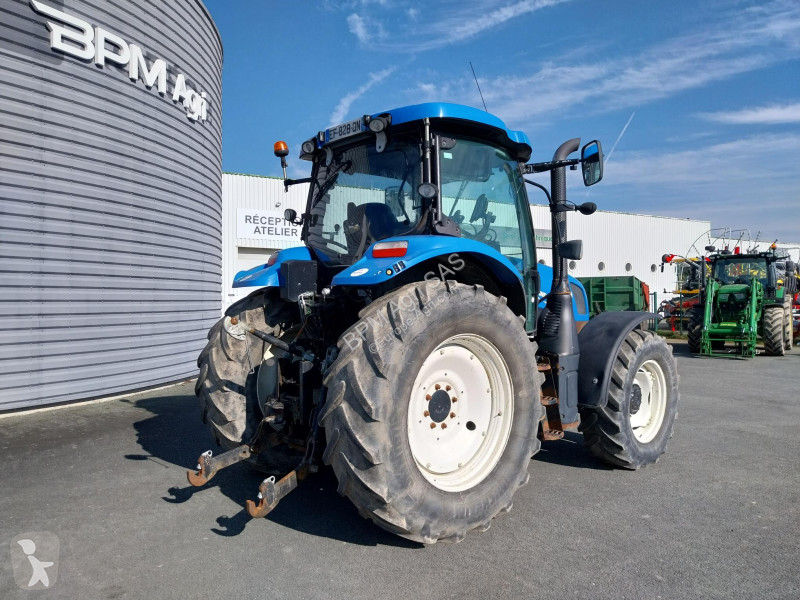 Tracteur agricole New Holland