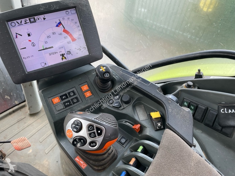 Tractor agrícola Claas Arion 550 Cmatic