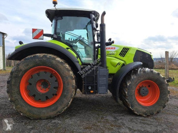 Tractor Claas
