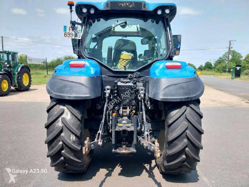 Tracteur agricole New Holland