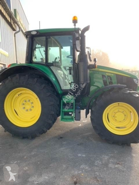 Tractor John Deere 6120M