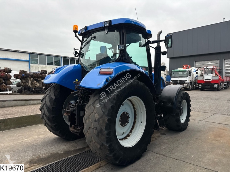 Tracteur agricole New Holland T6080