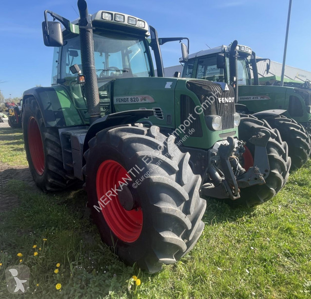 Tractor Fendt 820 Vario TMS