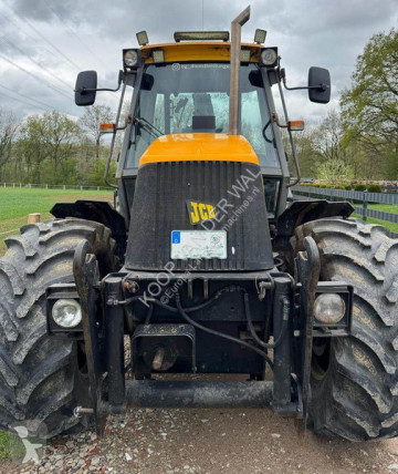Tractor JCB
