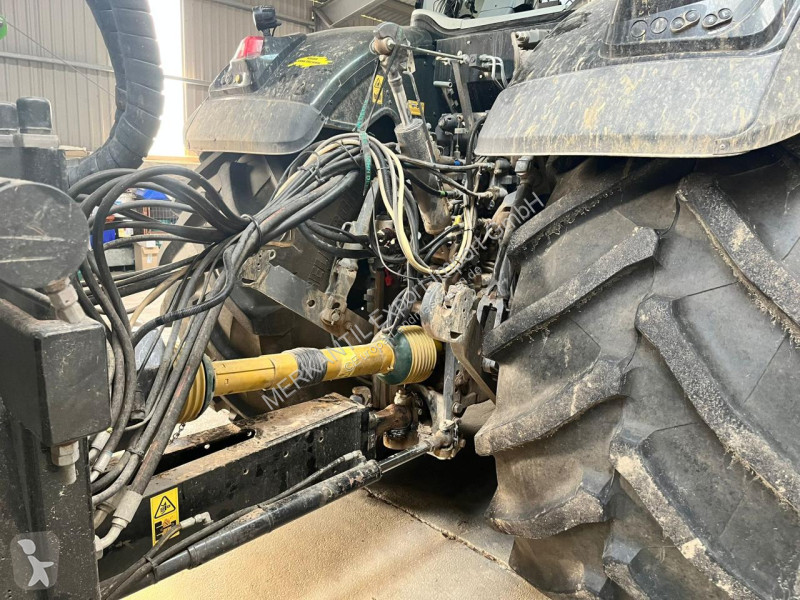 Tractor agrícola Valtra S394 mit Hacker Axsel...