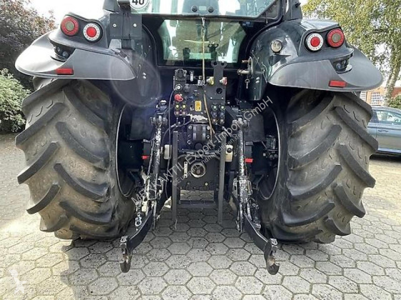 Tracteur agricole Deutz-Fahr