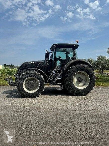 Tracteur agricole Valtra
