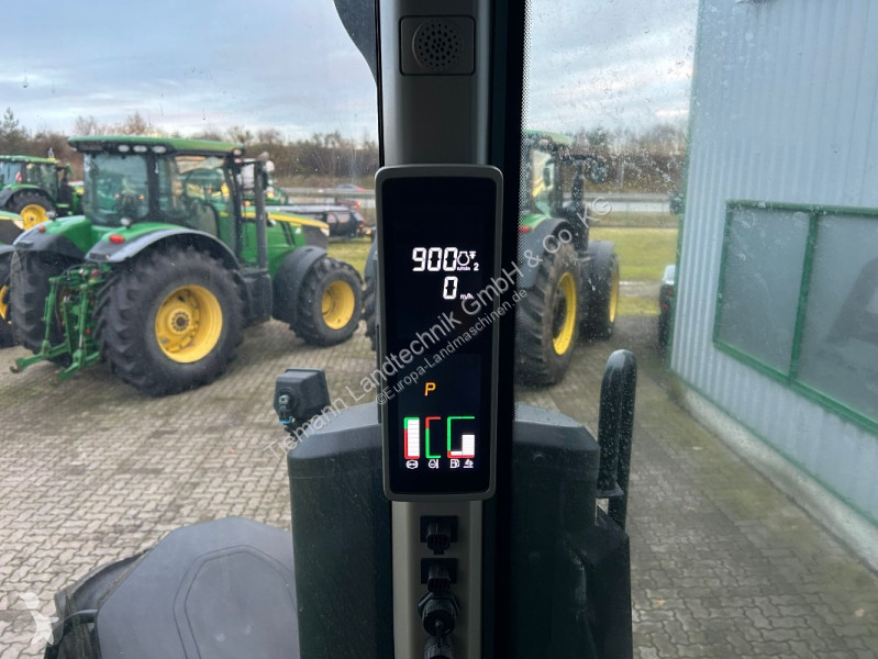 Tractor John Deere 330 e23