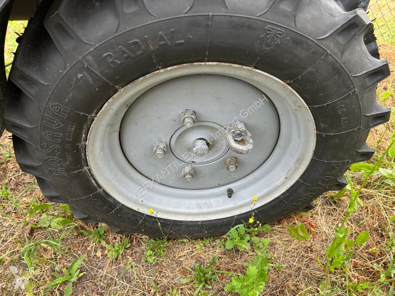 Tractor Belarus 320.4