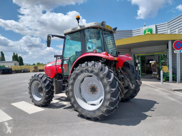 Lantbrukstraktor Massey Ferguson